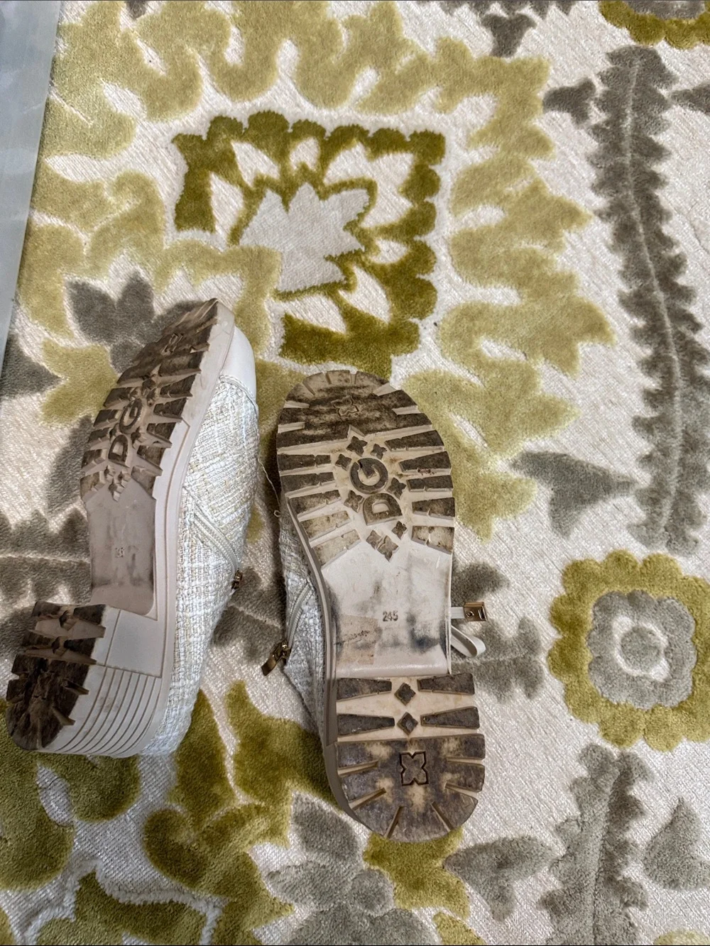 Source Unknown Cream Tweed-Accent Slip-On Loafers